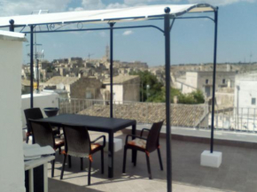 Sister's love Matera